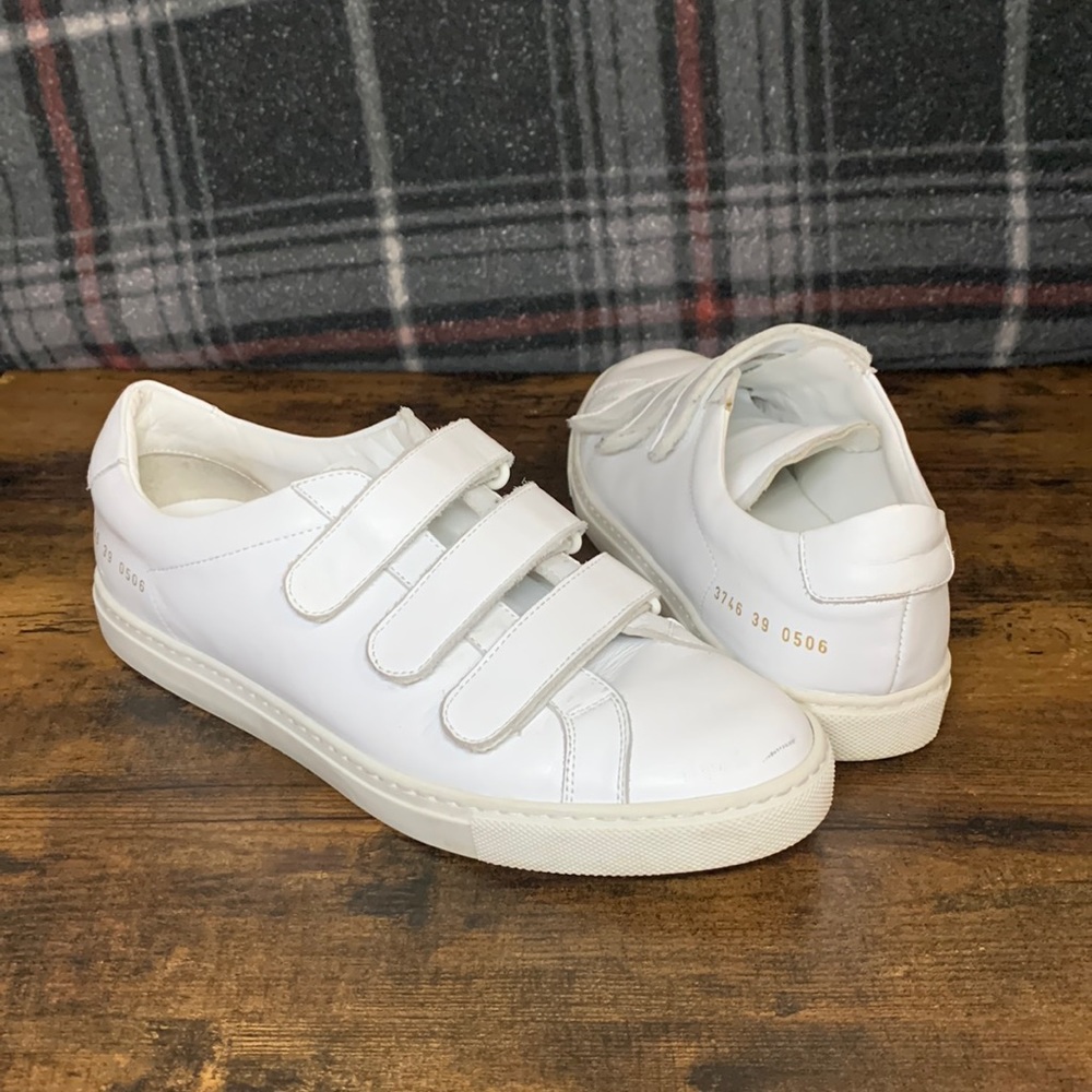 Common Projects low-top sneakers size 39 US-8